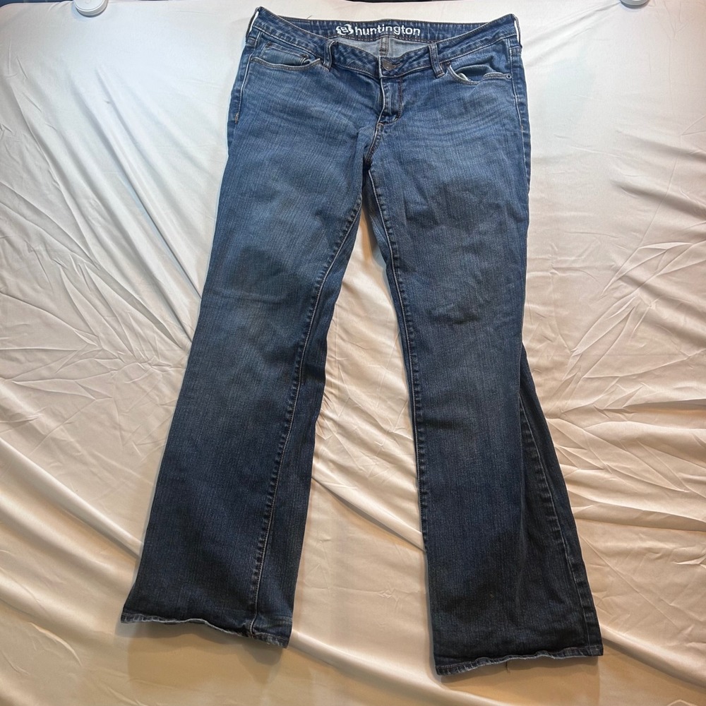 Bullhead Huntington Flare Jeans Medium Wash Low Rise Size 13 Reg Distressed